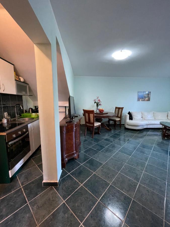 4M Apartments Petrovac Eksteriør billede